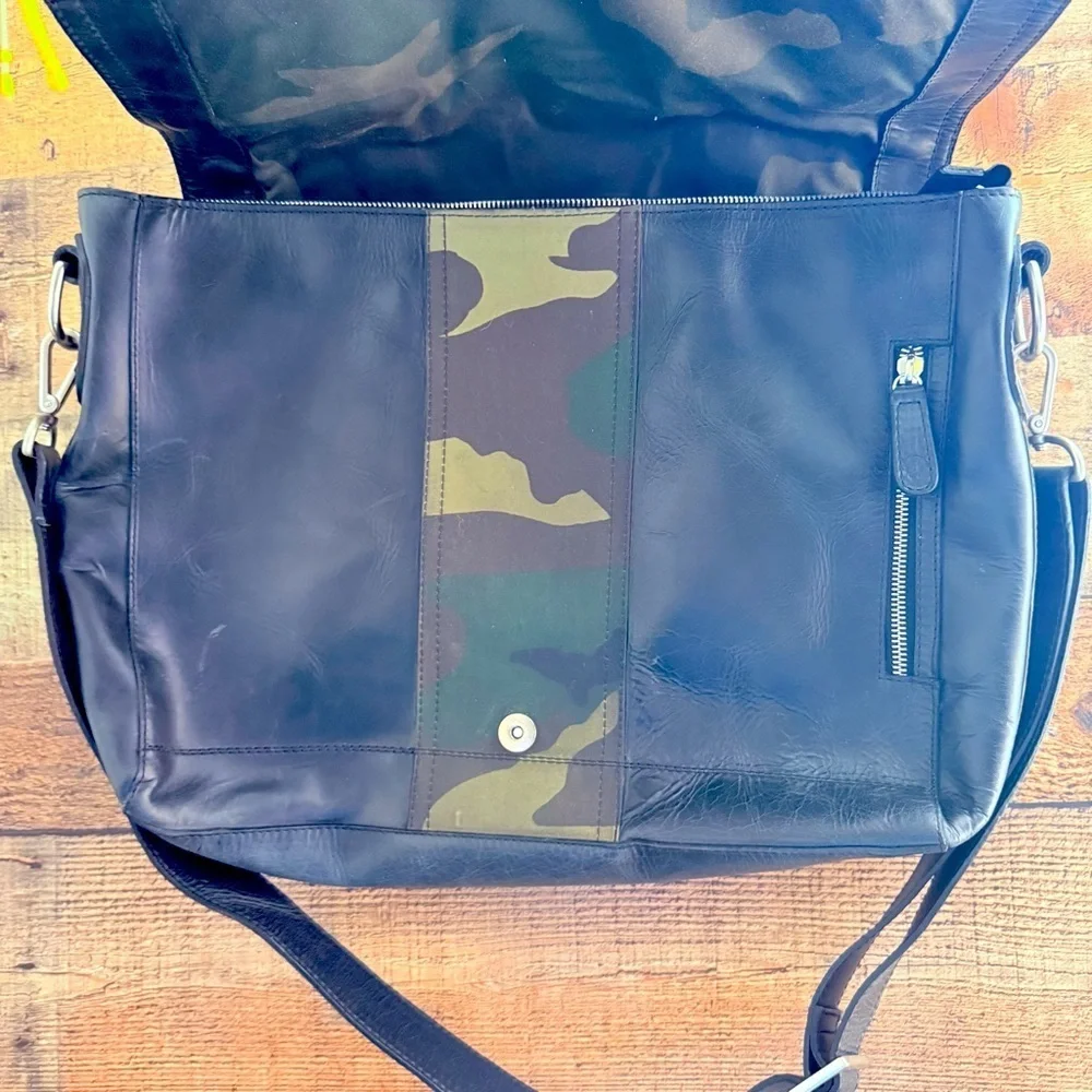 Battalion Leather Army Messenger Laptop/School Bag England Logistics
